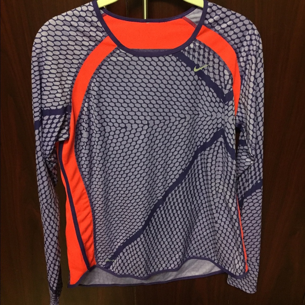 nike dri fit long sleeve tee